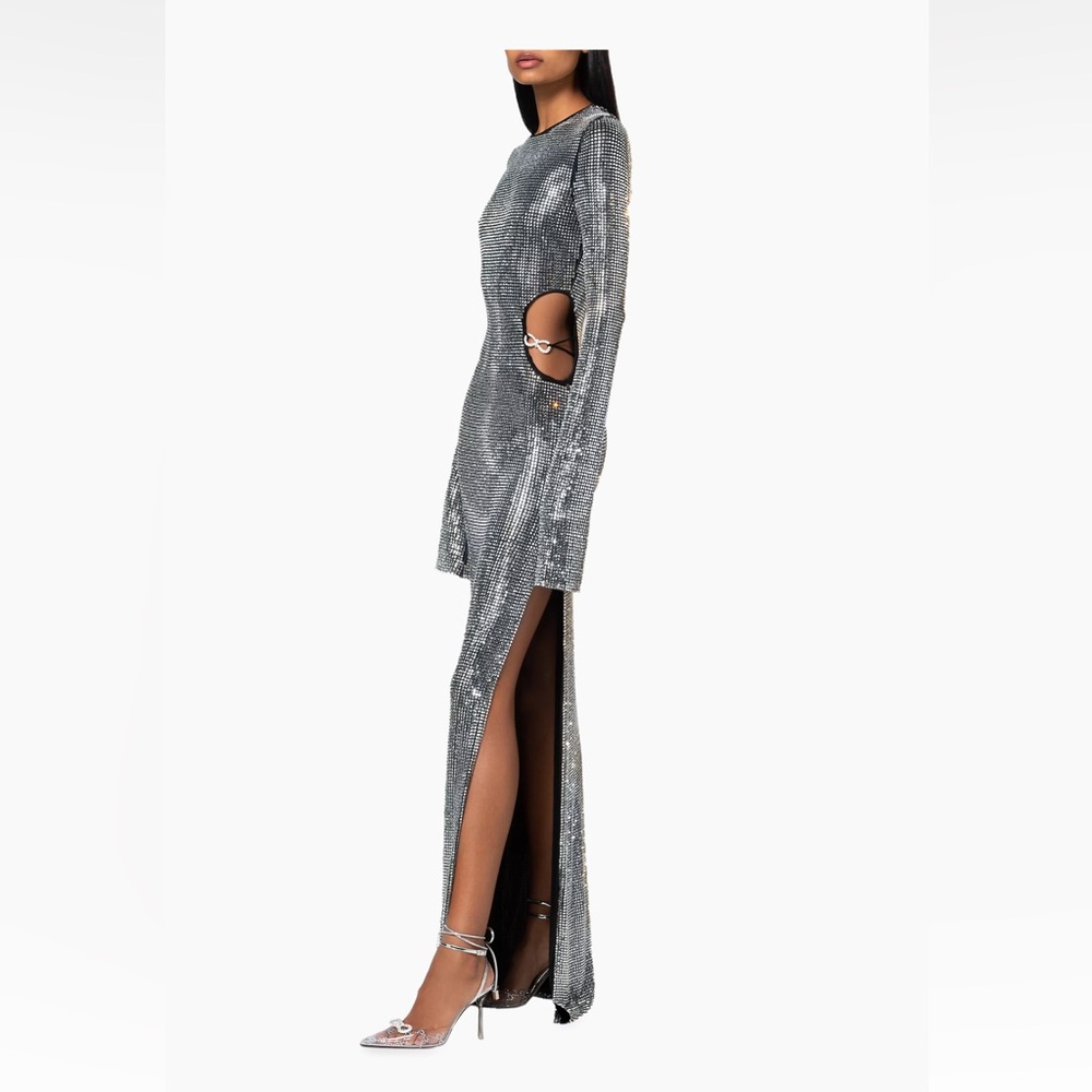 MACH & MACH's Crystal Bow & Glass-Embroidered Gown